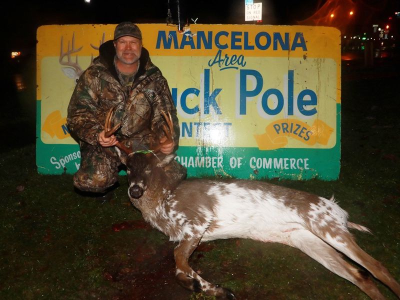 20171115 mancelona buck pole 63rd