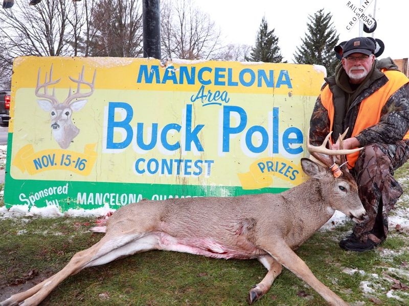 20171116 mancelona buck pole 63rd